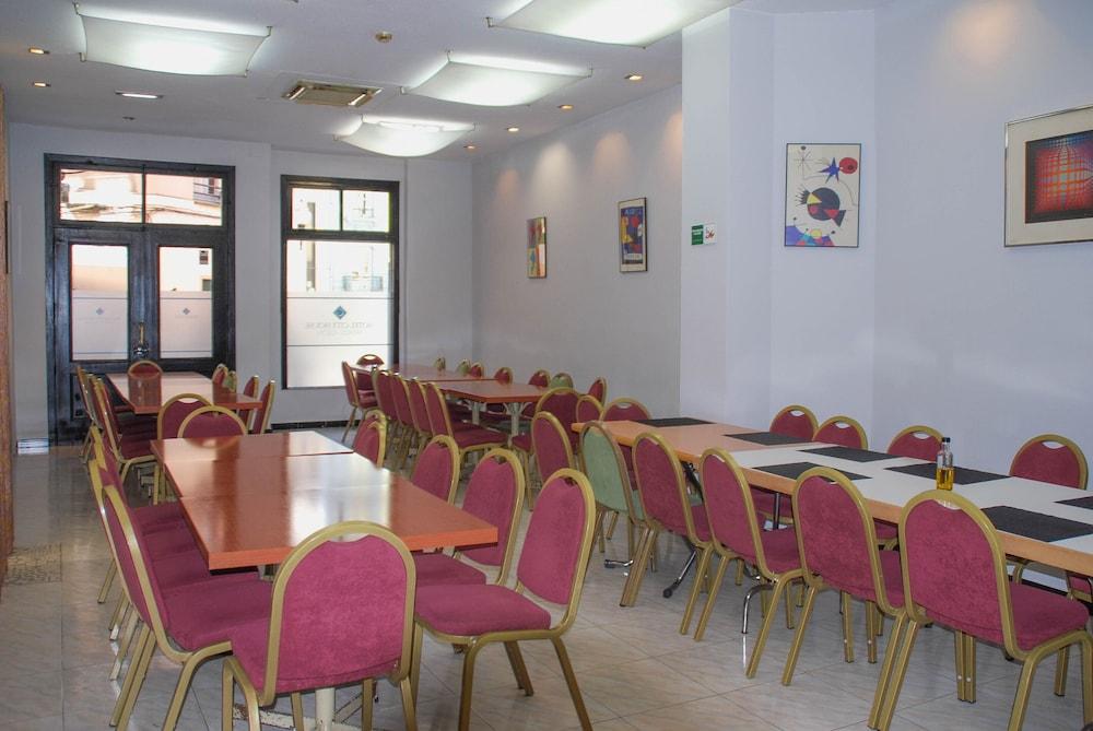 Hotel Faranda Pathos Gijon, Ascend Hotel Collection Bagian luar foto