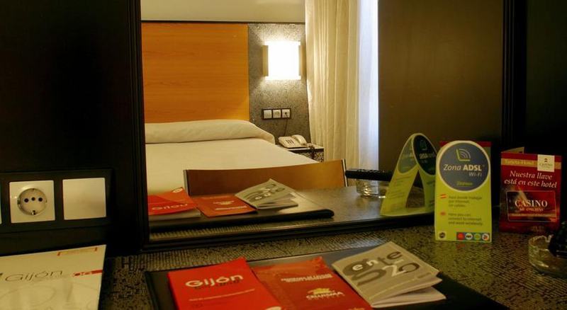 Hotel Faranda Pathos Gijon, Ascend Hotel Collection Bagian luar foto